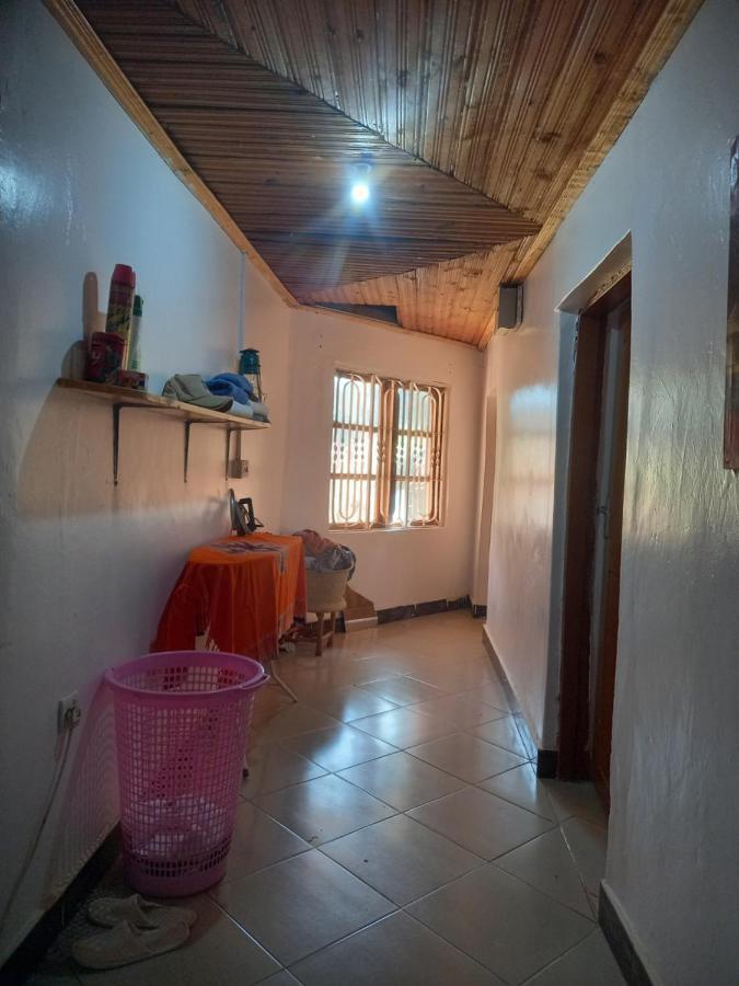 Emmy'S Backpackers Hostel อิริงกา ภายนอก รูปภาพ